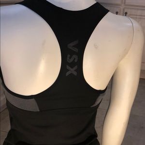 VICTORIA SECRET SPORTS  X SEXY TOP  SZ 34